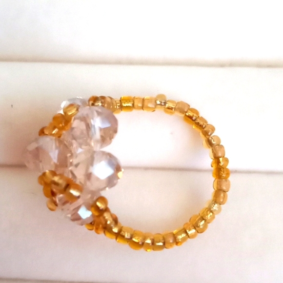 HAND BEADED FLOWER RING - Picture 3 of 4